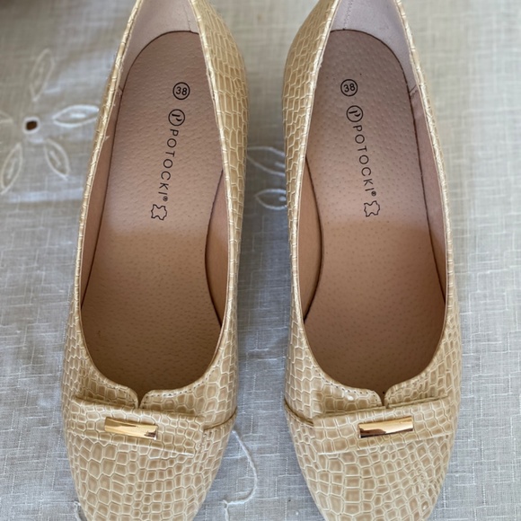 Faux Snakeskin Cream Beige Nude Block Heels Potocki Size 7 - Picture 3 of 6